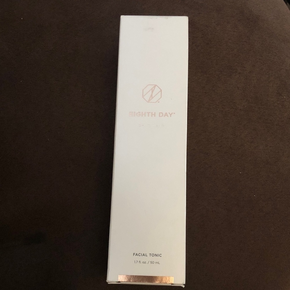 Eighth Day Facial Tonic - Picture 4 of 5
